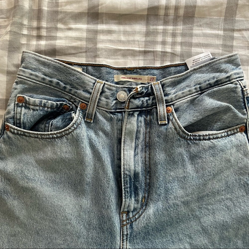 Levi’s Ribcage wide leg